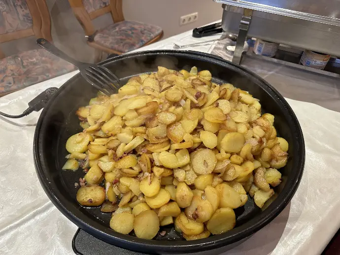 Bratkartoffeln in der Riesenpfanne