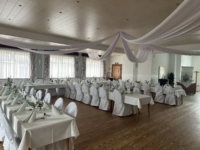 Saal eingedeckt 5